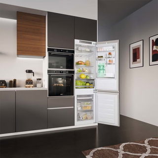 Refrigerador/geladeira de embutir FCB 320 TNF BR 278 Litros